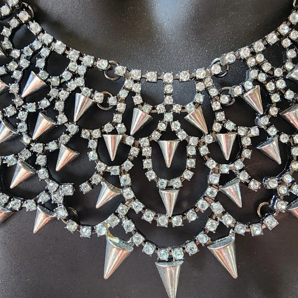 Baublebar stud rhinestone statement fashion costume jewelry necklace - Picture 3 of 5